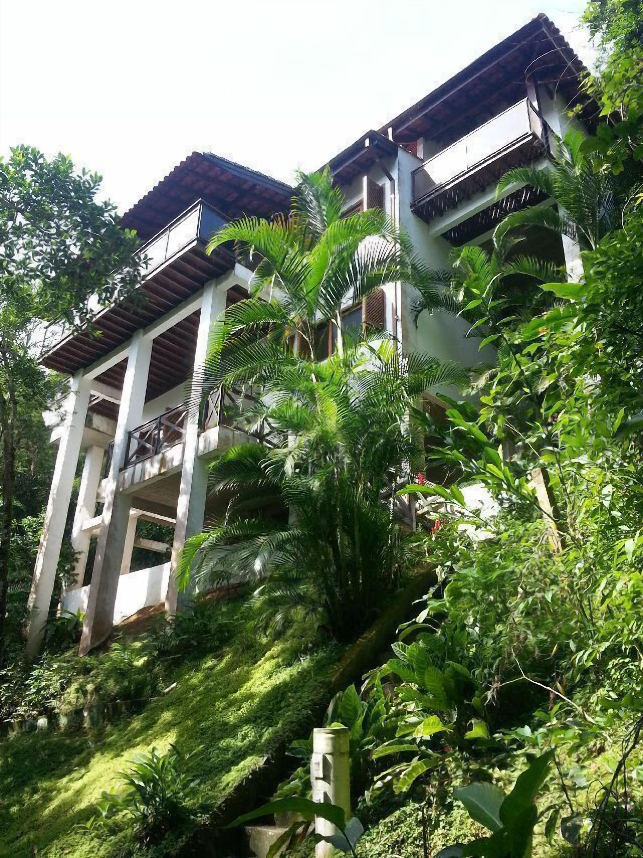 BEAUTIFUL HOME WITH PANORAMIC WISE