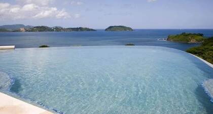 Big hillside villa in Potrero with pool and panoramic ocean views