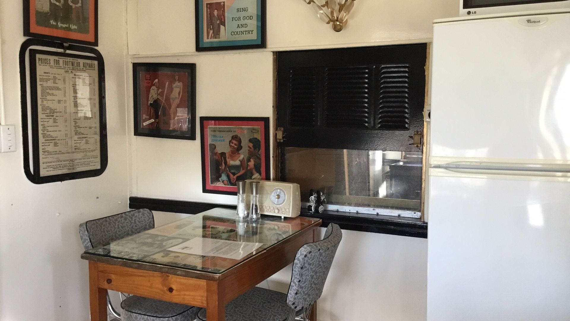 Last Stop Ambledown Brook Train 4388