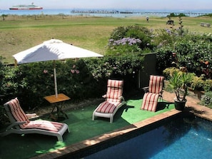A heated pool - Seacove on the beach (Rosebud 3939)