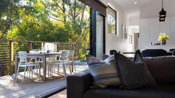 Outdoor dining - Casa Lagrima - Outdoor Jacuzzi - Bush Views (HEPBURN)