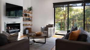 Smart TV, stereo