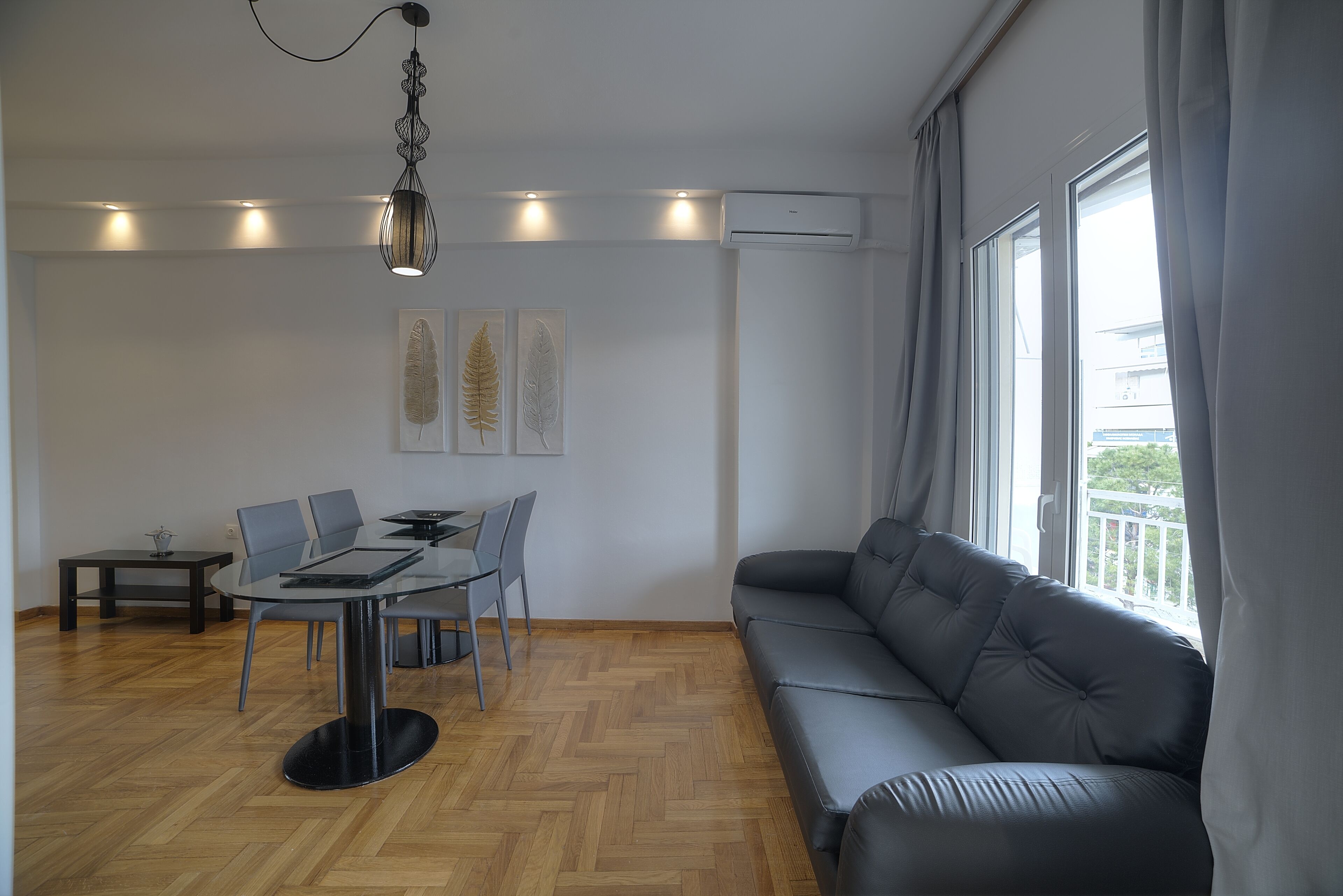 Comfortable & sunny apartment in Glyfada center AMA00000184370