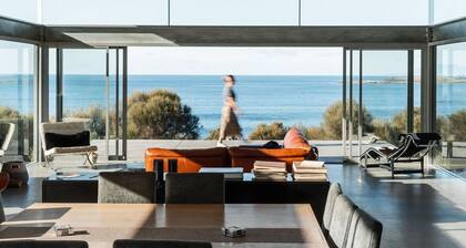 Luxury modernist beach house retreat on Tasmania's beautiful East Coast