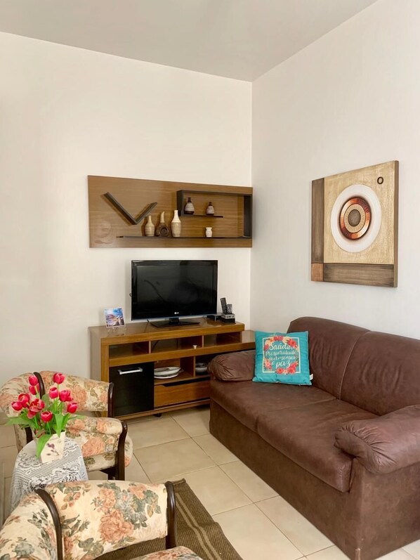 TV, DVD player, stereo