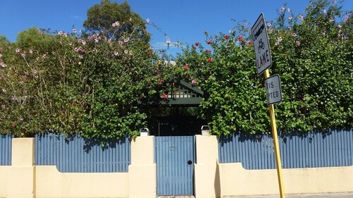 The Morgano's Star - stylish one bed apartment in South Fremantle