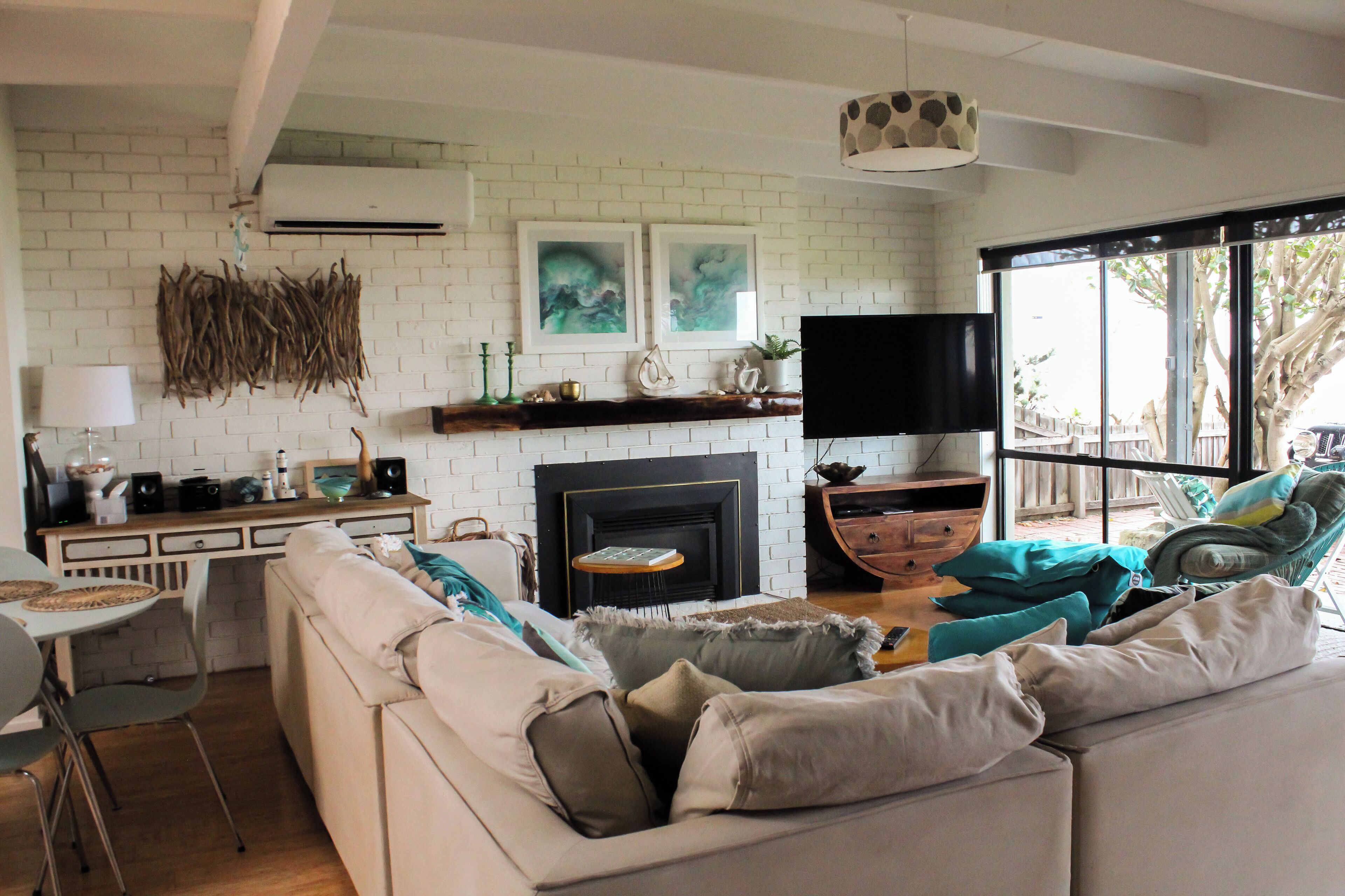 TV, fireplace, DVD player, stereo