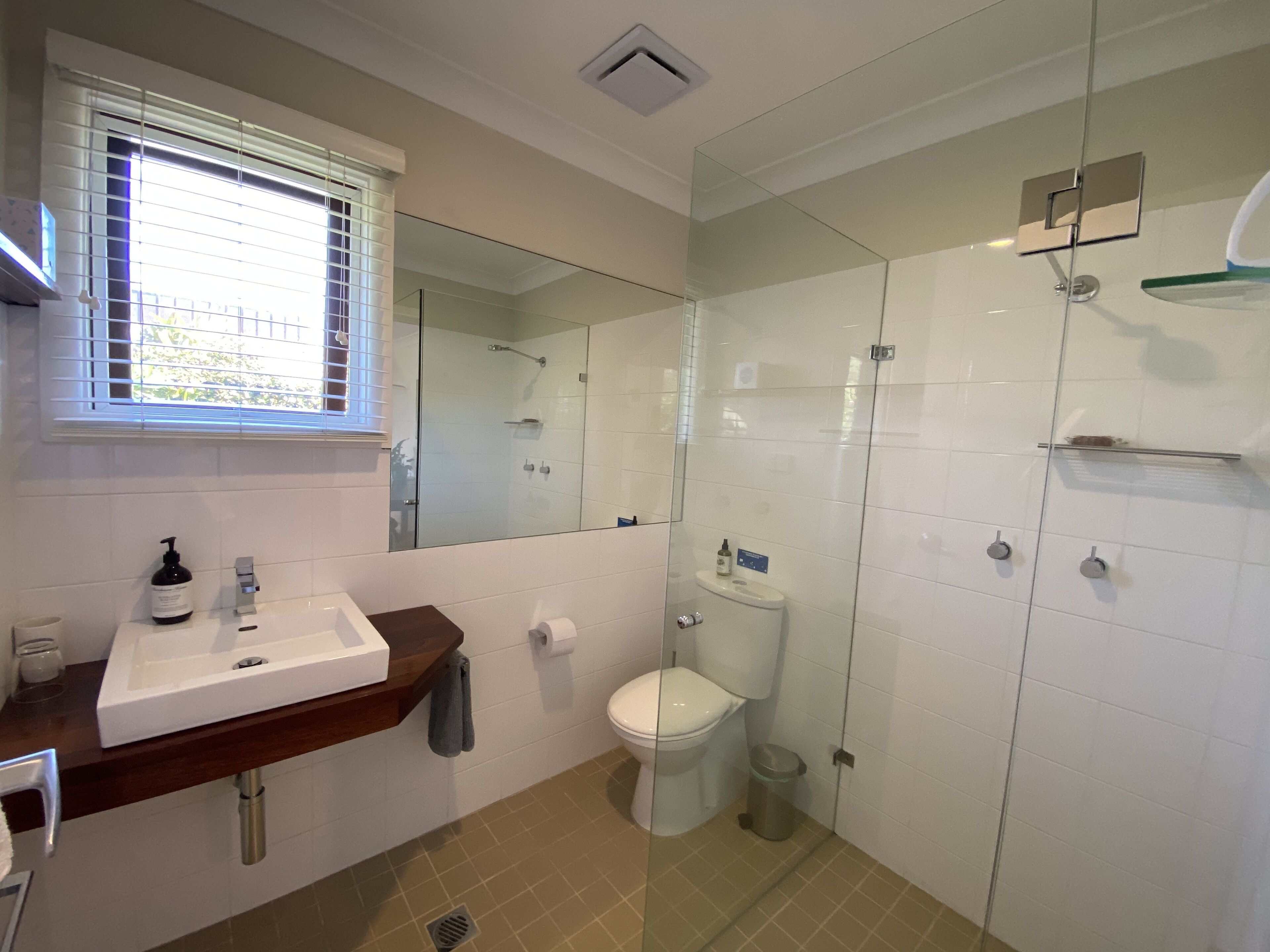  Avalon Beach Break is a Romantic airconditioned getaway100 meters to the beach! — image 14