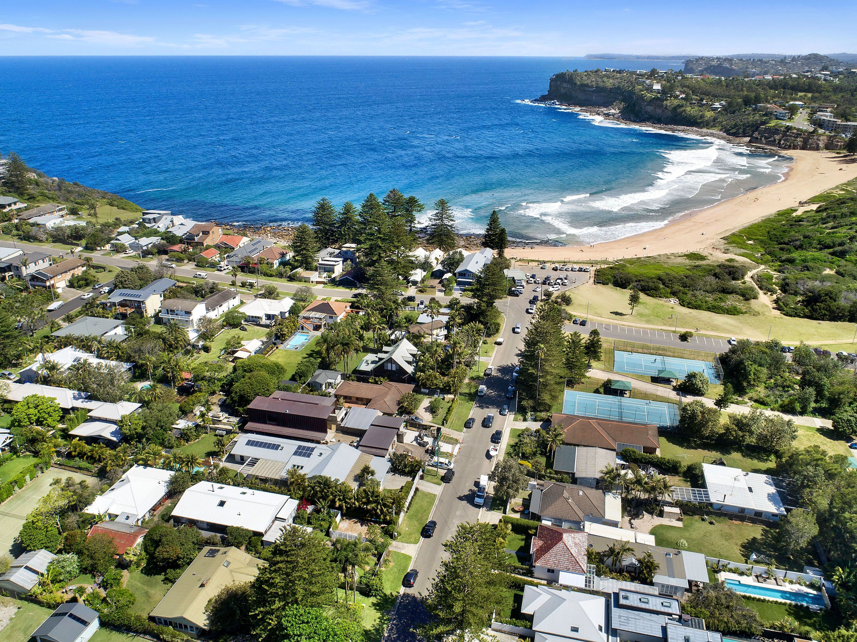  Avalon Beach Break is a Romantic airconditioned getaway100 meters to the beach! — image 17