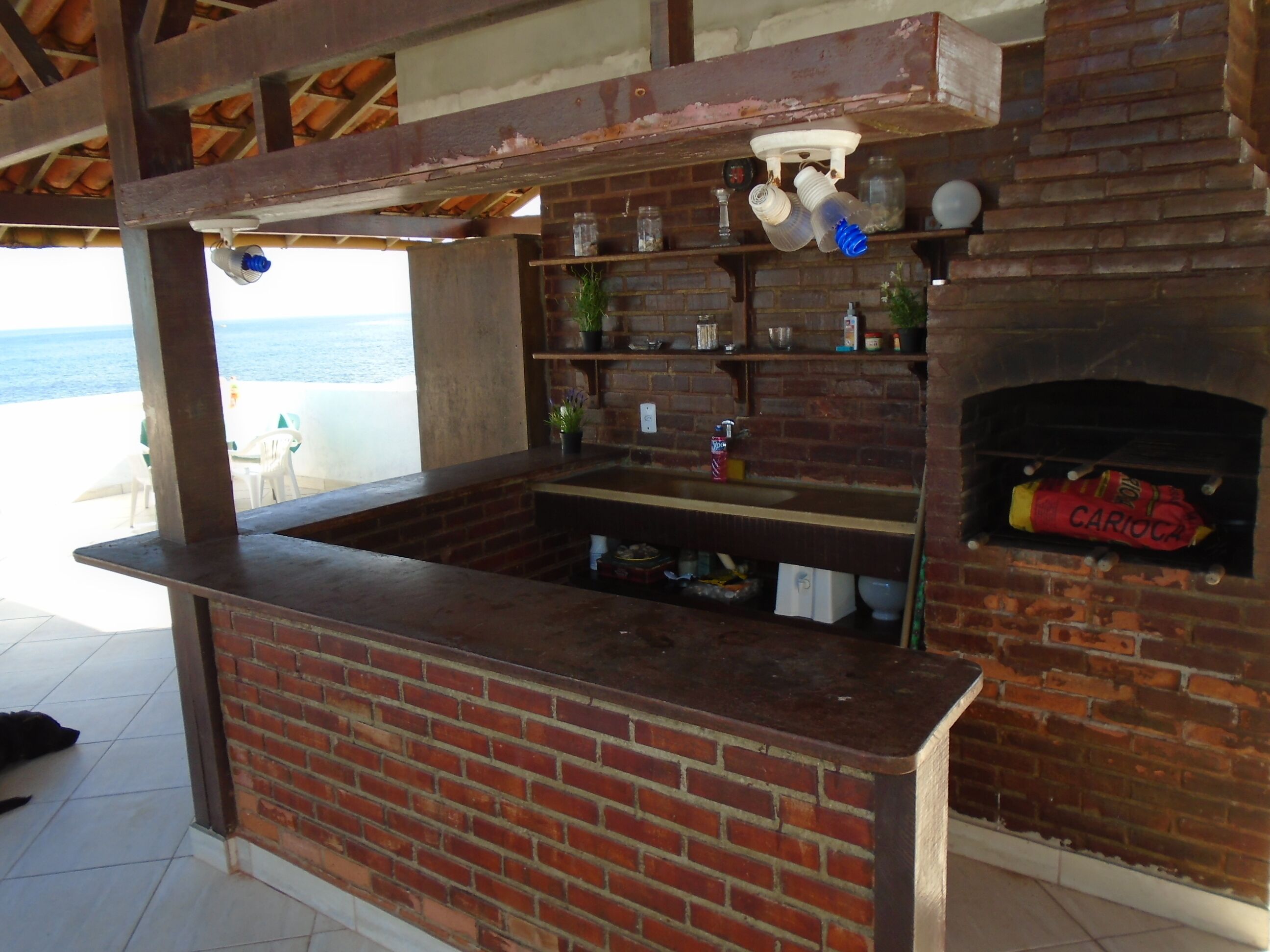  Spectacular ocean front property on a quiet beach one hour from Rio with pool