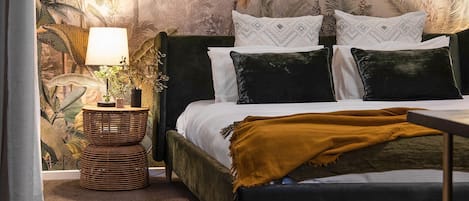 2 habitaciones, tabla de planchar con plancha, internet y ropa de cama