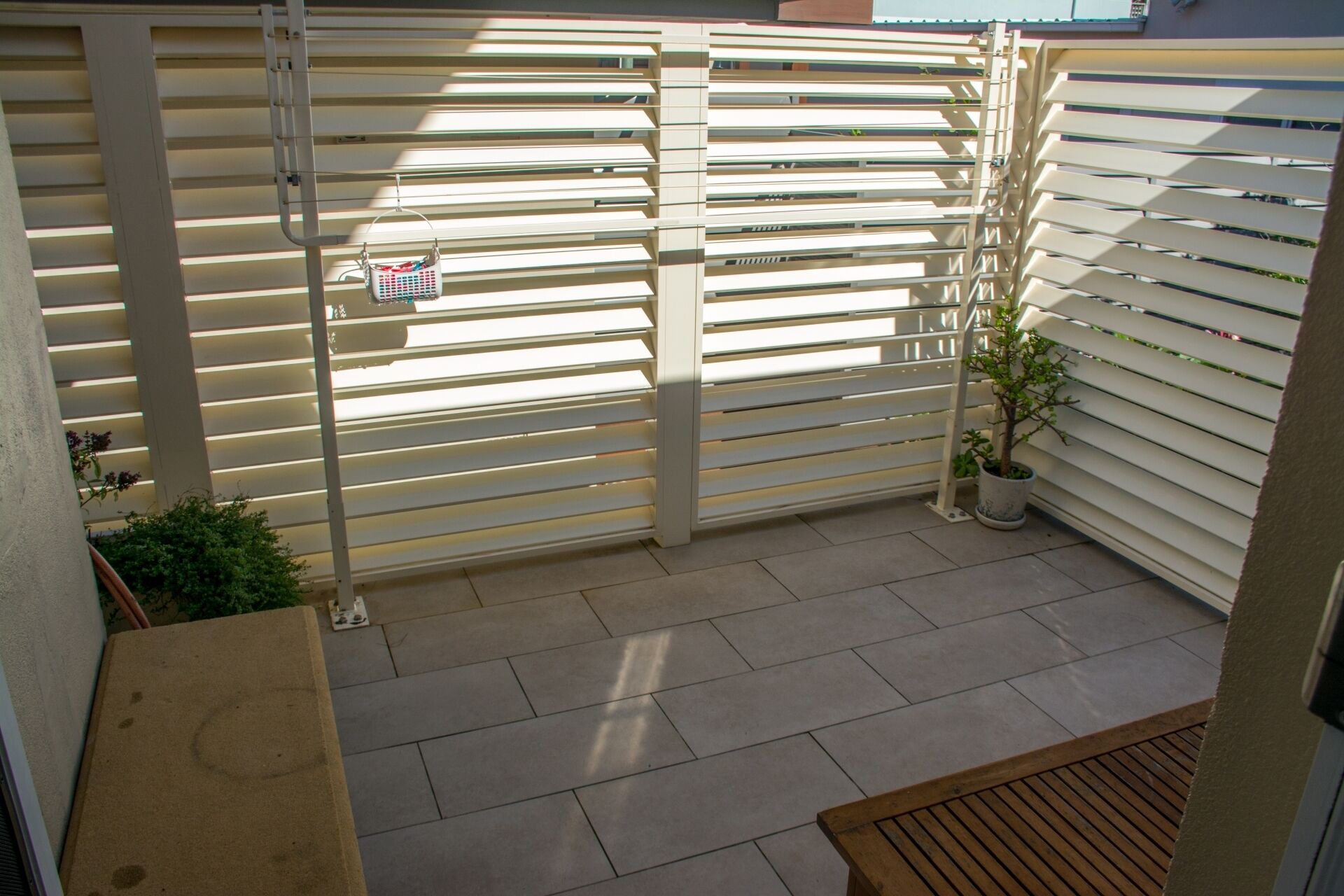 Beachfront Penthouse Apartment — image 23