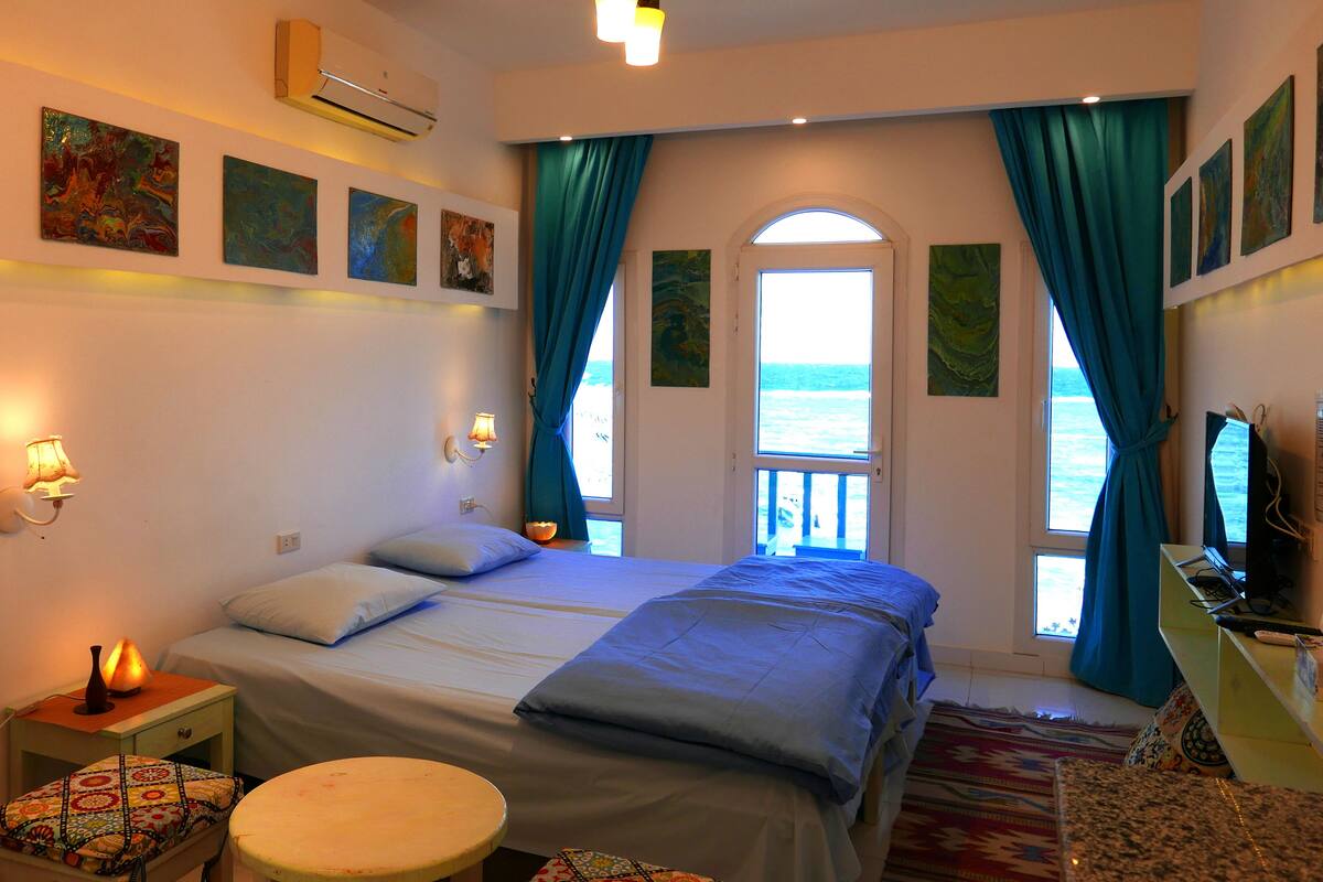 1 bedroom, blackout drapes, soundproofing, WiFi (free)