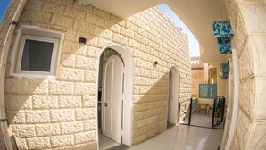 Hallway - Skyrock (Dahab)