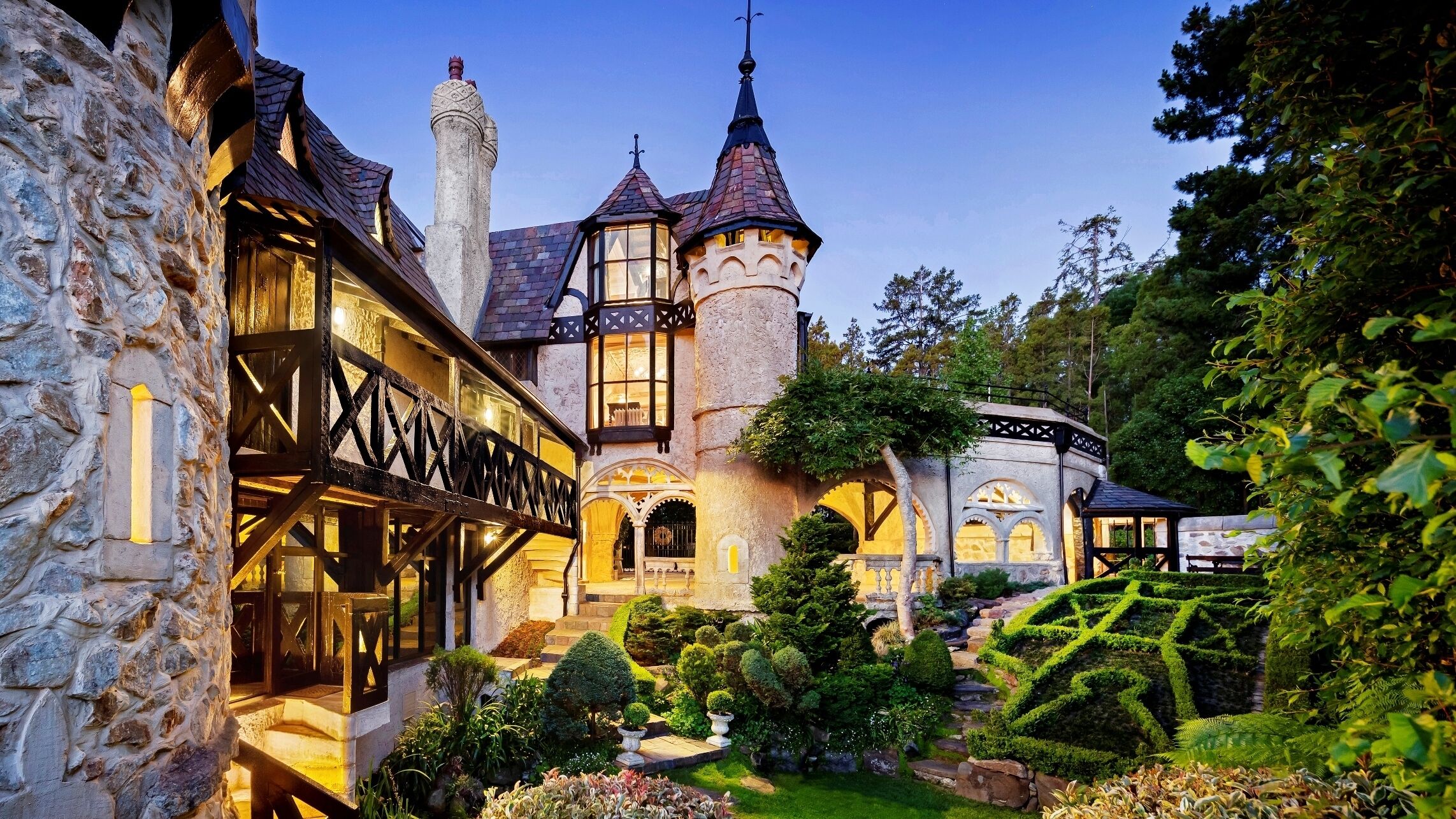 Thorngrove Manor House — image 12