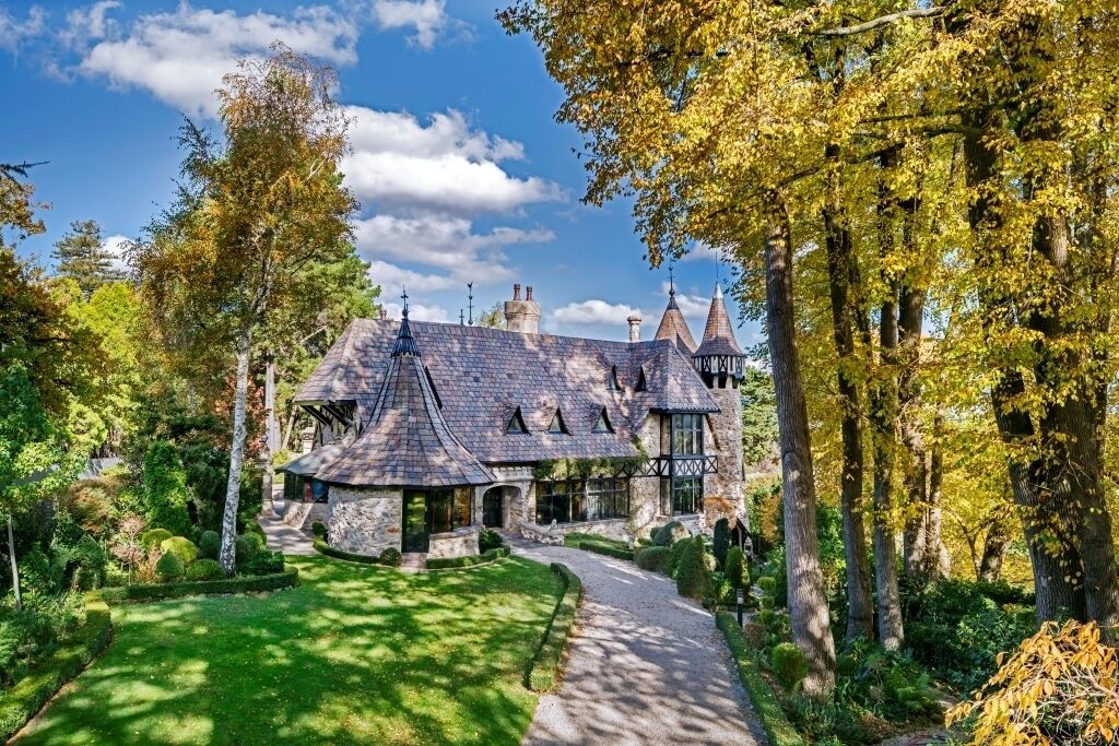 Thorngrove Manor House — image 23