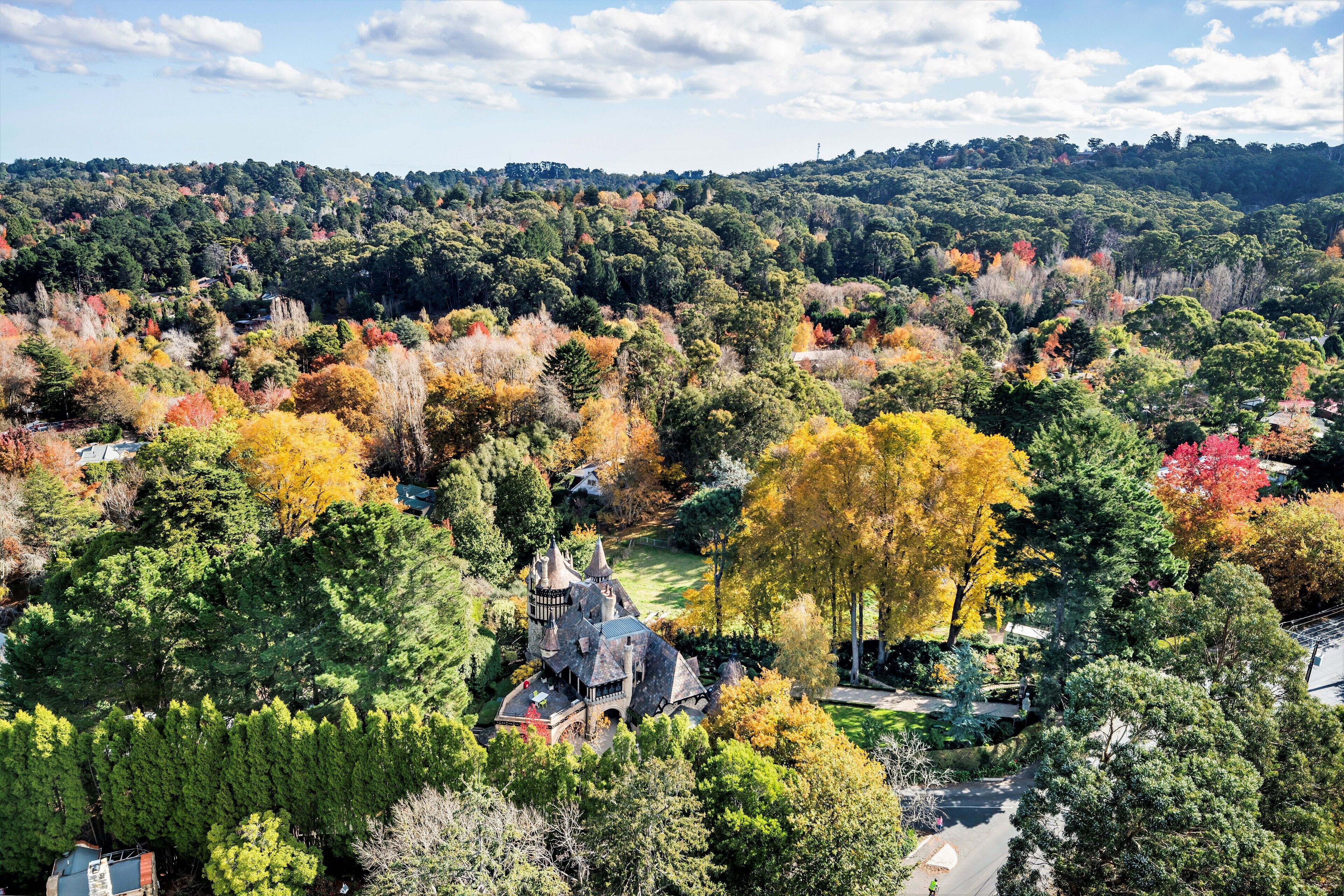 Thorngrove Manor House — image 2