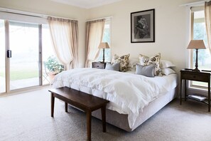 5 chambres, fer et planche à repasser, Wi-Fi gratuit, draps fournis