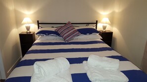 4 多间卧室、熨斗/熨衣板、免费 WiFi、床单