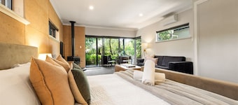Aroha Studio | Elegant & Tranquil | Self Contained