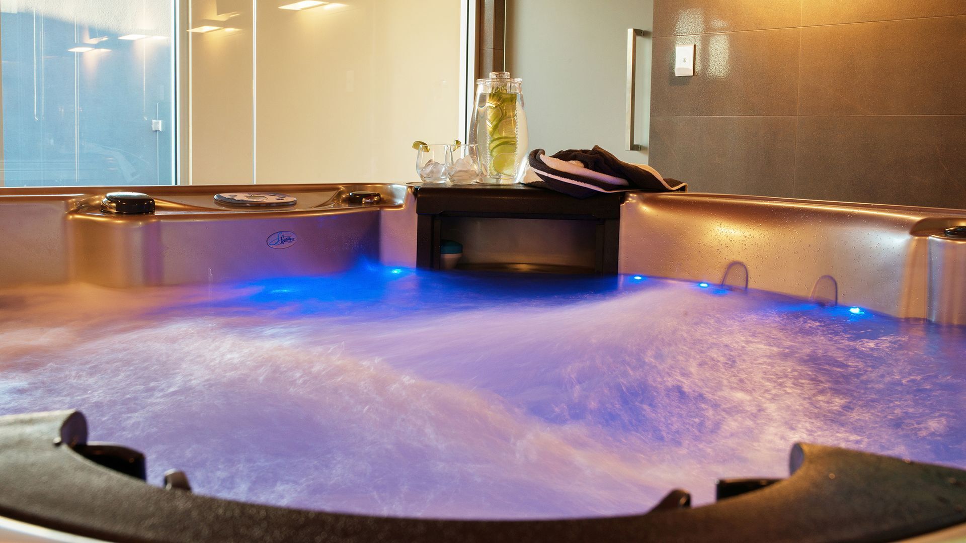 The Frames 'Collage' Luxury Retreat — image 11