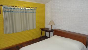 6 Schlafzimmer, Bügeleisen/Bügelbrett, kostenloses WLAN, Bettwäsche