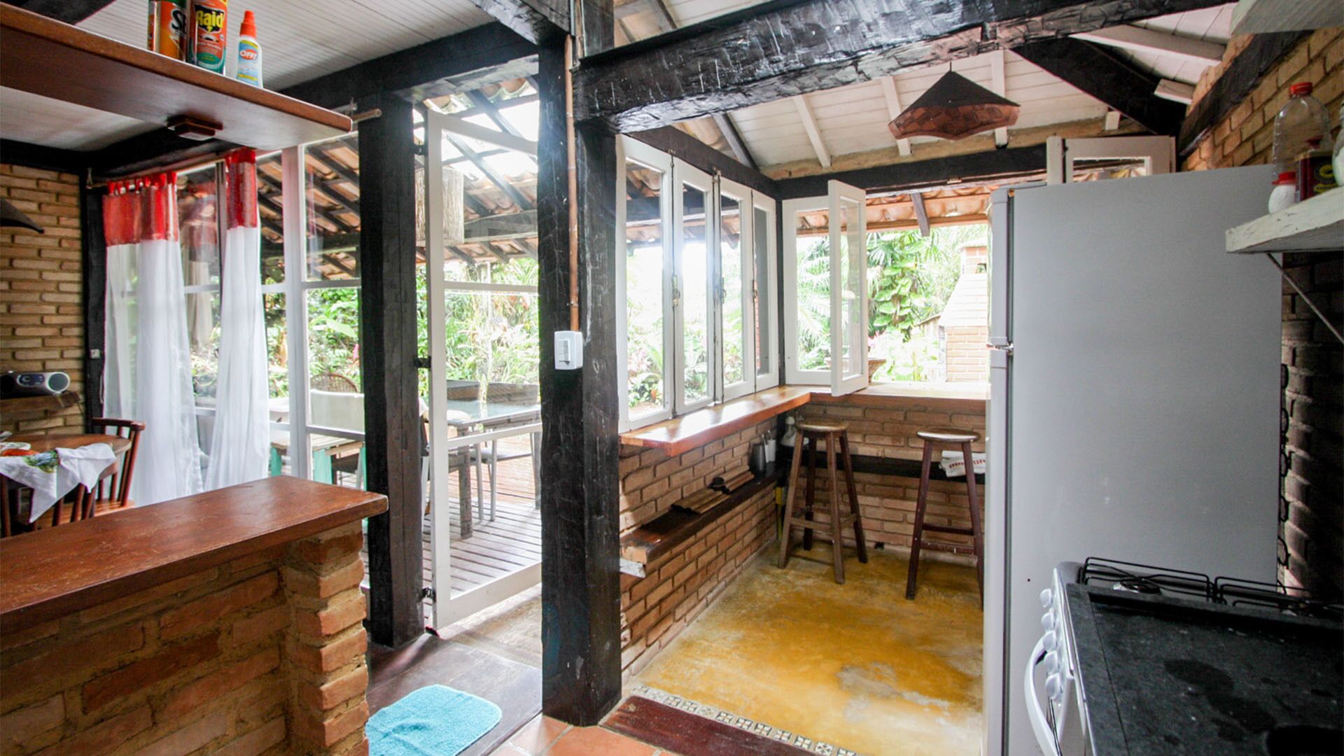 Rustic and charming house on the hill of Sahy