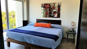 2 室のベッドルーム、アイロン / アイロン台、WiFi (無料)、ベッドシーツ