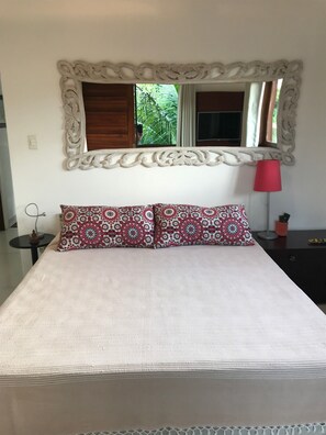 3 chambres, fer et planche à repasser, lit parapluie, Wi-Fi gratuit