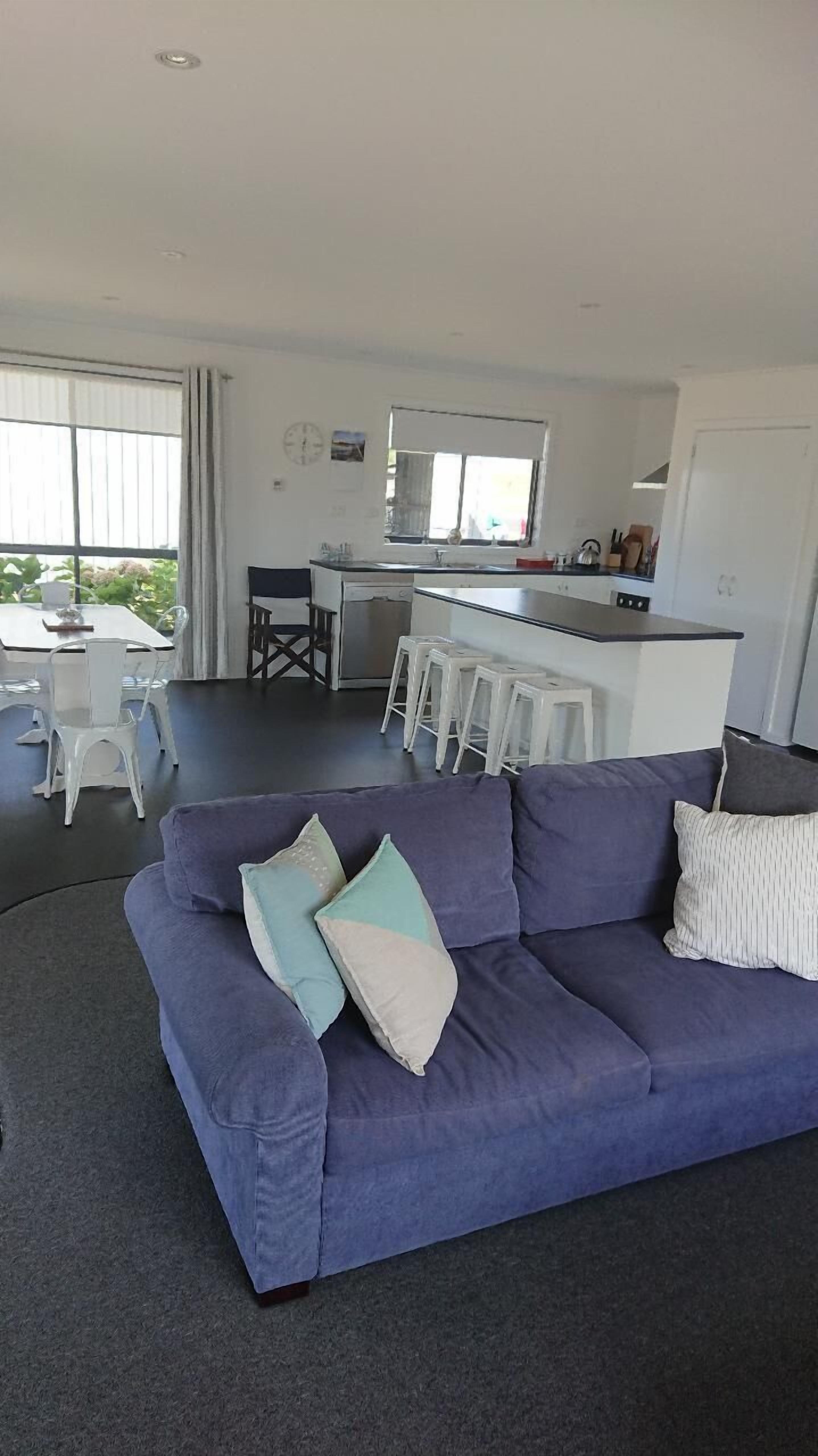 \"ELANGU BEACH HOUSE\" — image 10