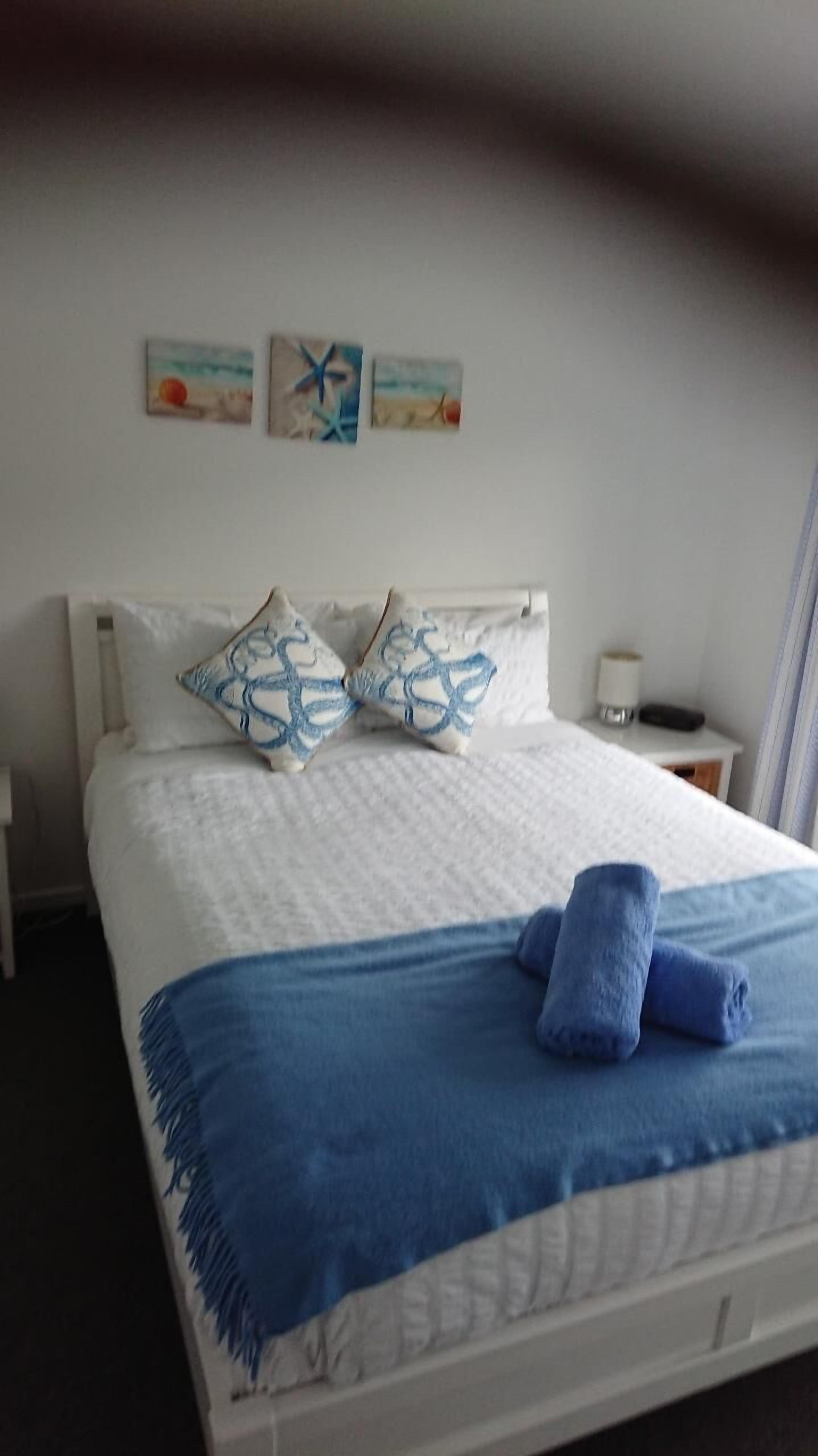 \"ELANGU BEACH HOUSE\" — image 9