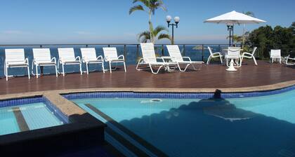 Luxus-Villa in Sao Conrado Pool, Terrasse und Meerblick