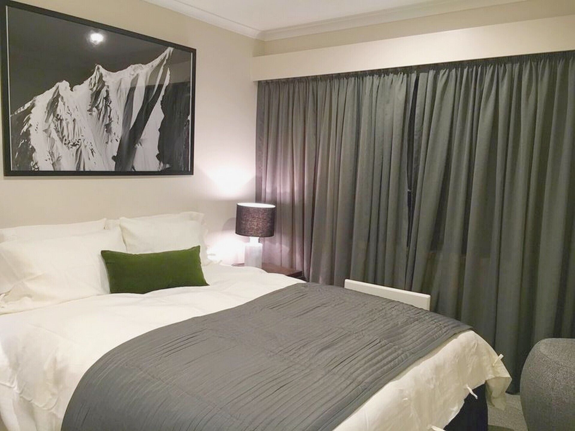 Four Star 4-bedroom apartment in the centre of Thredbo — image 13