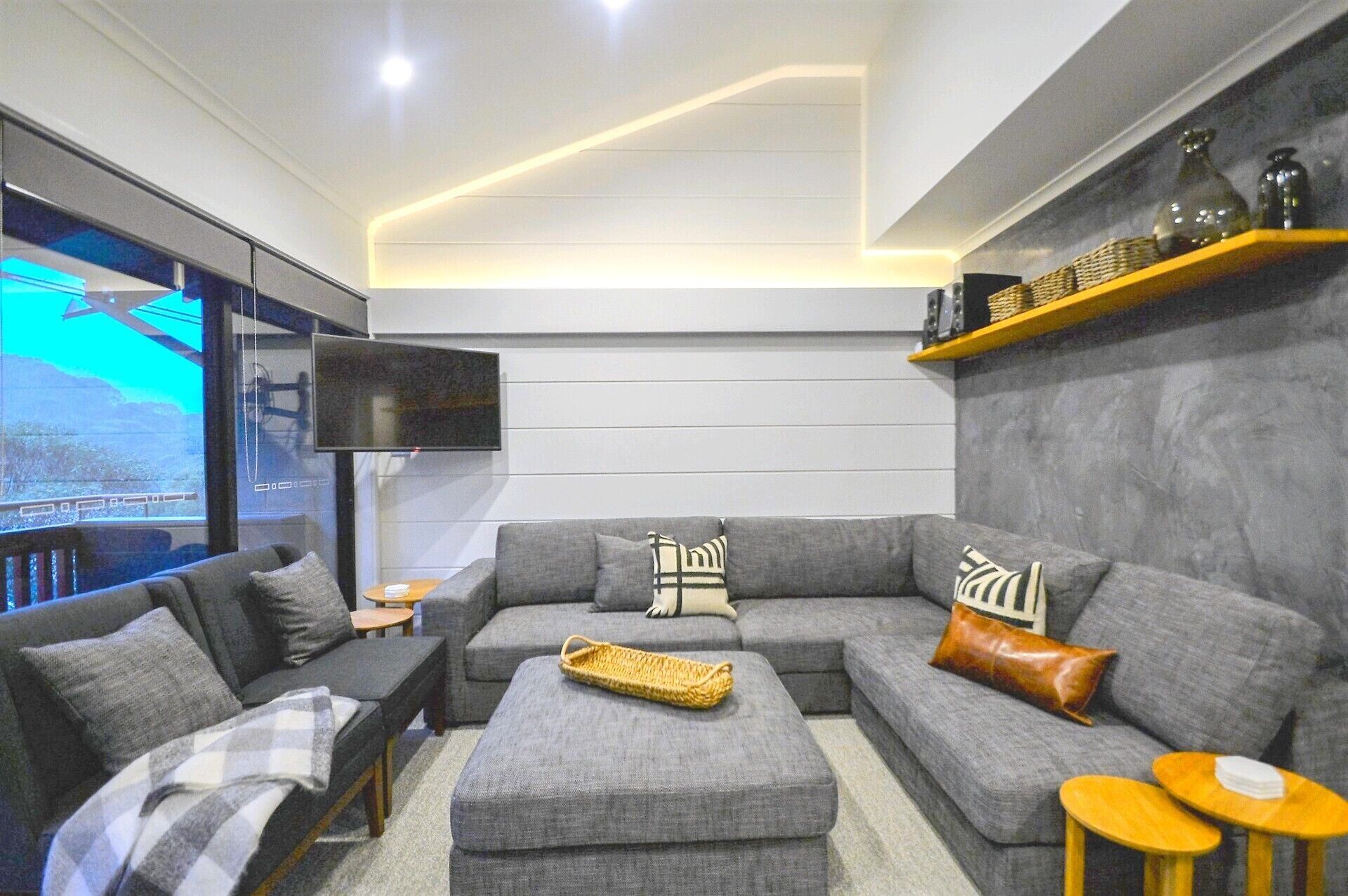 Four Star 4-bedroom apartment in the centre of Thredbo — image 9