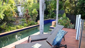 Una piscina sportiva