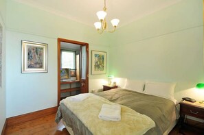 2 Schlafzimmer, Bügeleisen/Bügelbrett, Reisekinderbett, Internetzugang