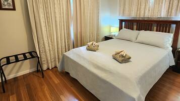 2 Schlafzimmer, Bügeleisen/Bügelbrett, kostenloses WLAN, Bettwäsche