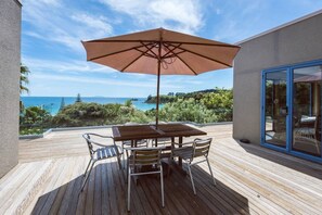 Outdoor dining - Palm Beach Lodge - Koru (Palm Beach)