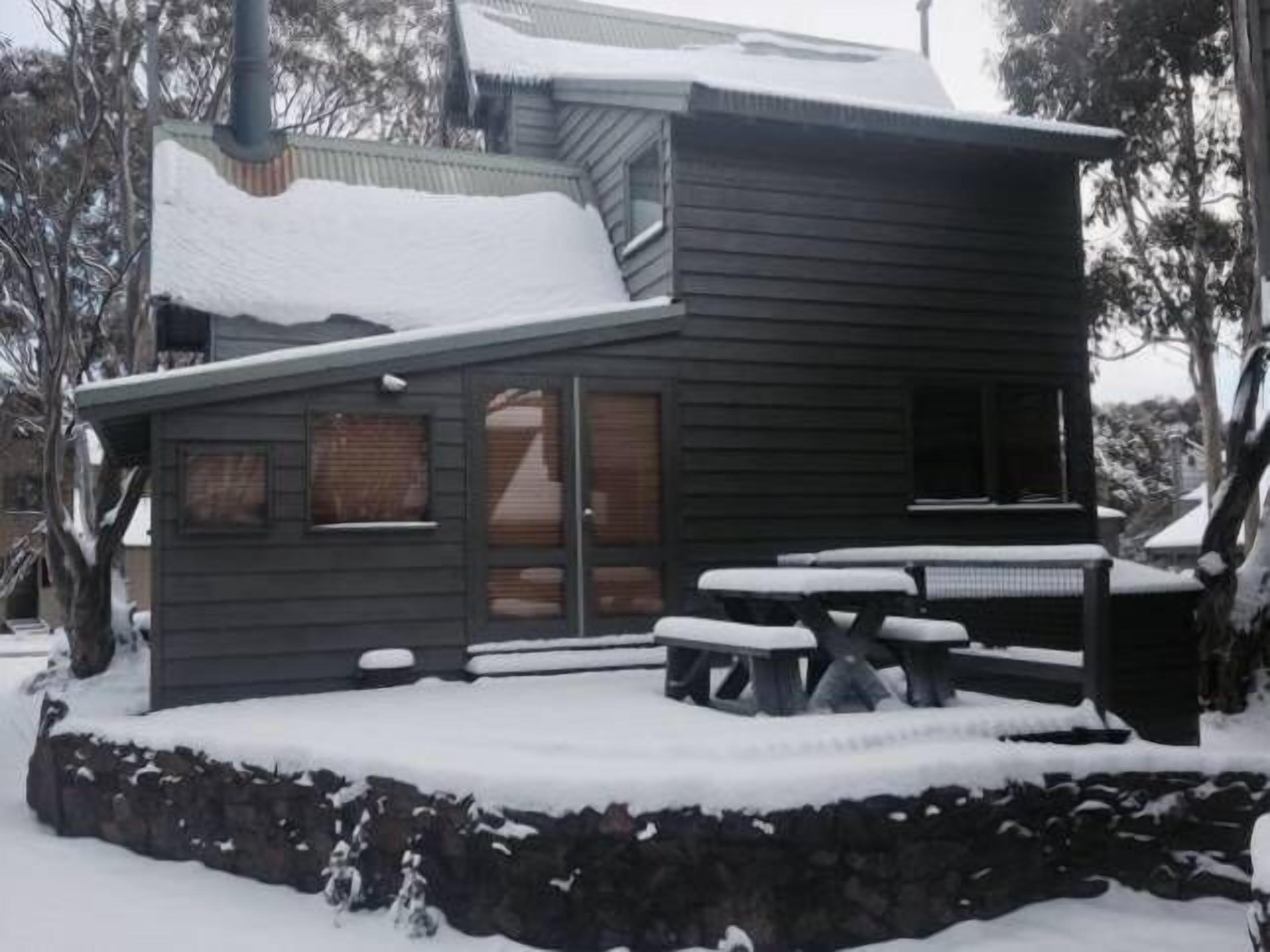 Bogong Chalet / Dinner Plain — image 23