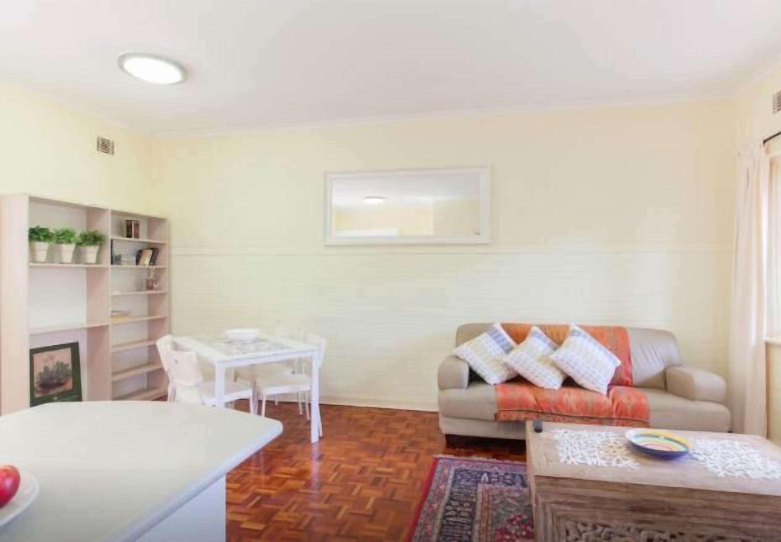 B5 Crawley/Nedlands Apartment 1 BRM + Sleepout - 2min walk to UWA — image 15