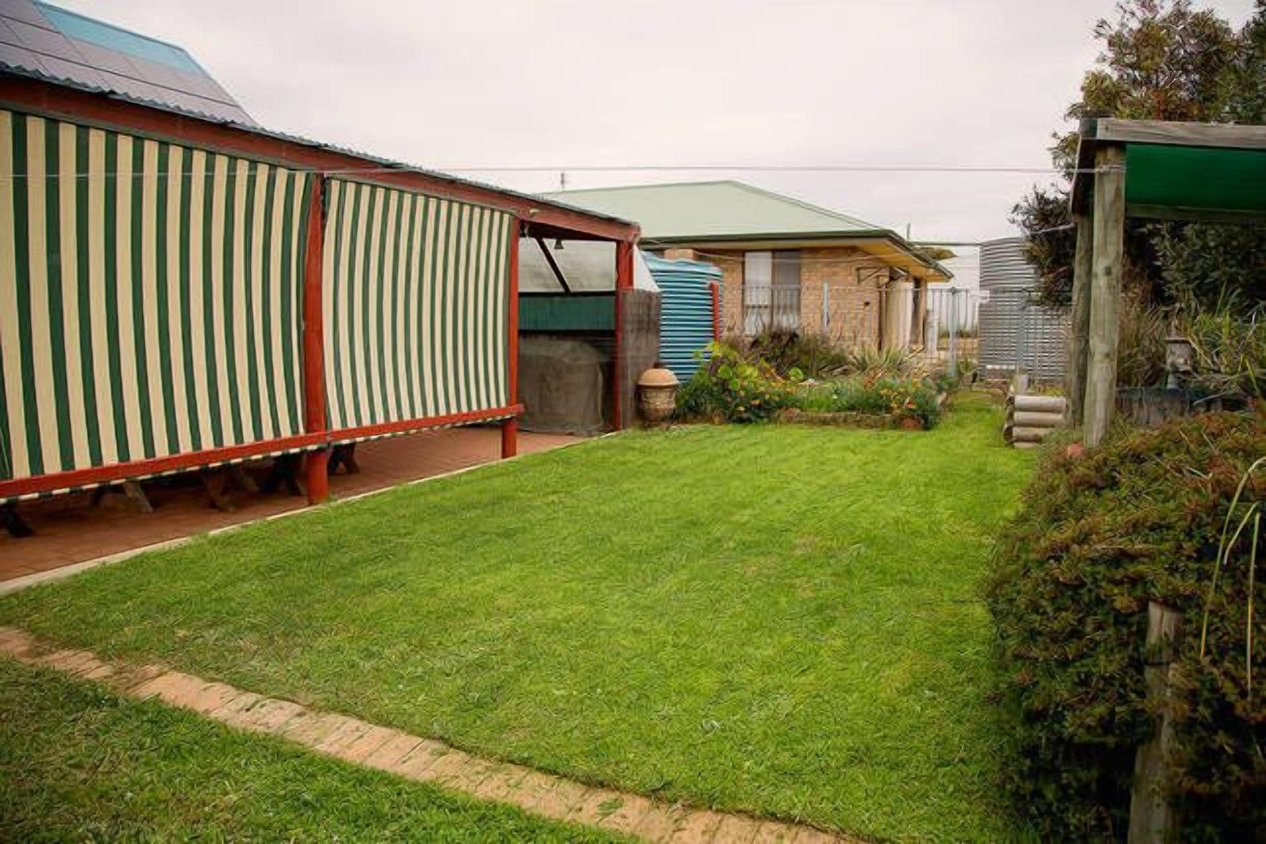 Mannums Rest - Quiet romantic getaway — image 14