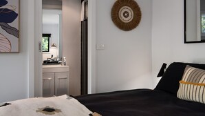 1 bedroom, internet, bed sheets - Ablac Studio - True Bush Retreat (WHEATSHEAF)