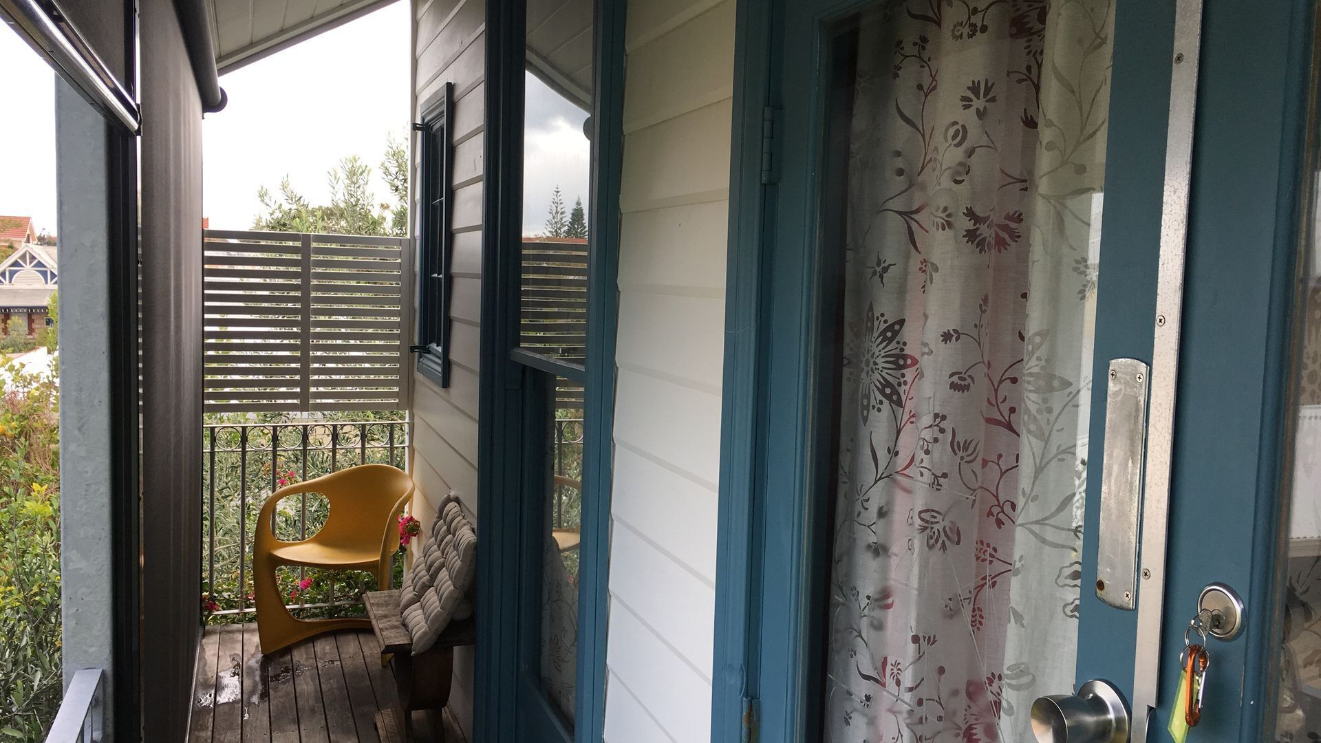 Marine Beach Studio with sea views - Autumn & Winter Sale! — image 20