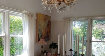 Moonya, the writer's retreat, the 1950s vintage holiday home and house gallery