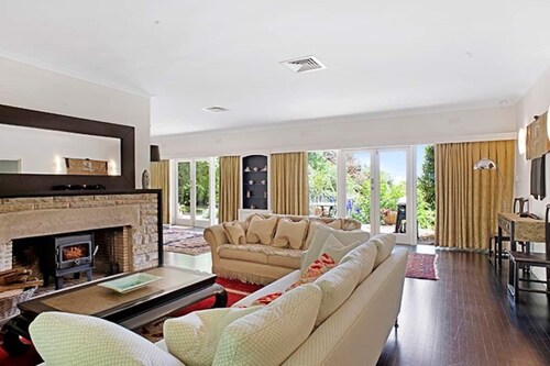 Koonawarra | Mt Wilson | 24 acres of Established Heritage Botanical Gardens