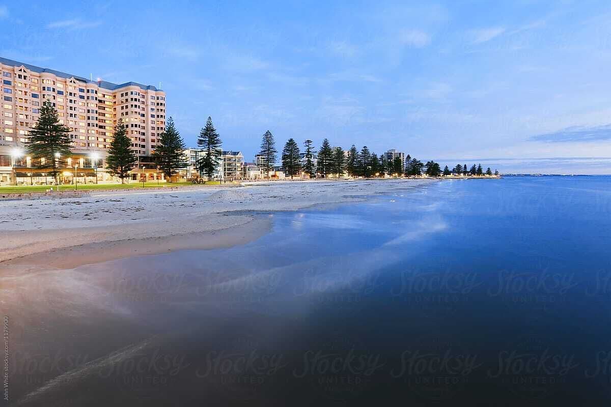 SUNSET GETAWAY GLENELG — image 17