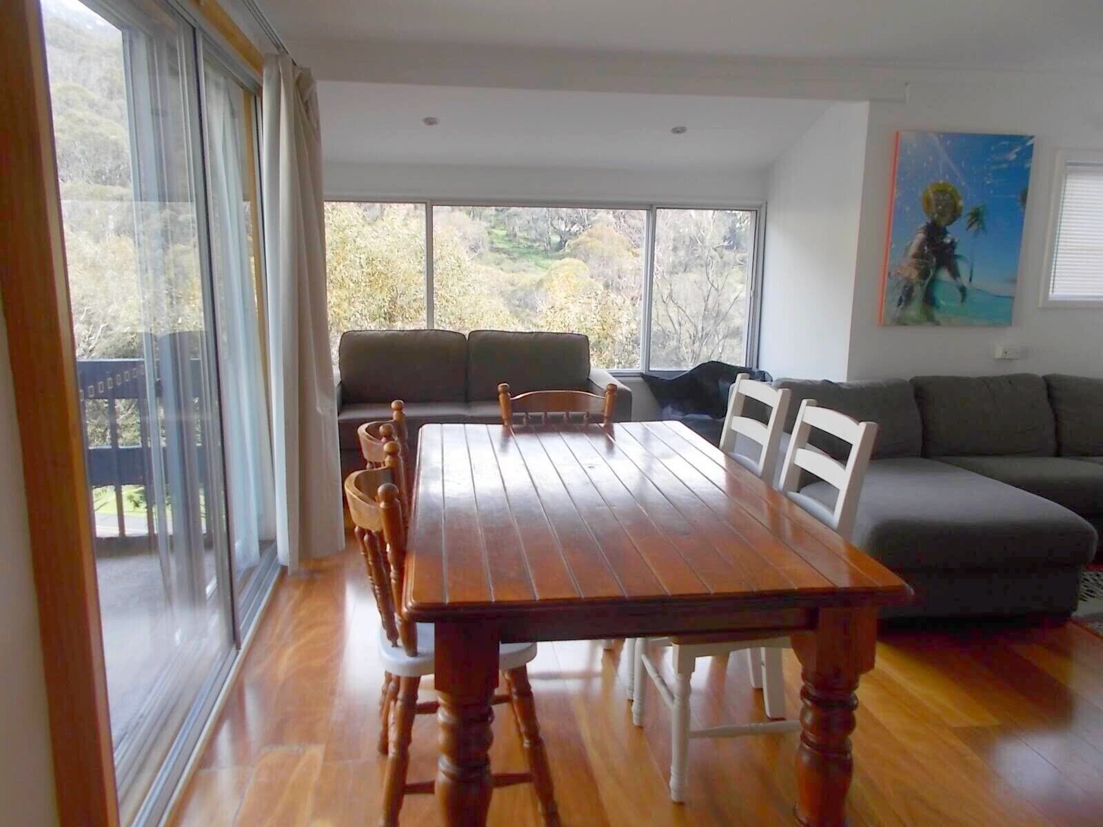 Huge Chalet near Centre of Thredbo Village — image 3