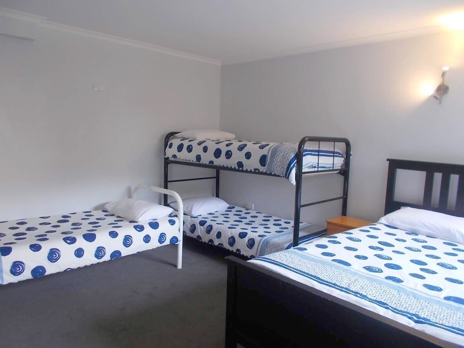 Huge Chalet near Centre of Thredbo Village — image 29