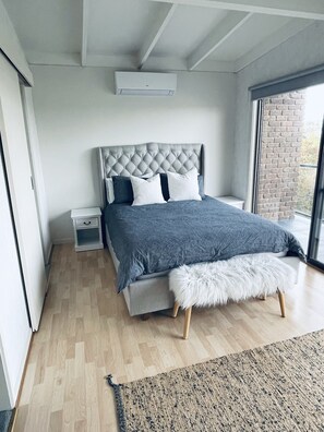 4 dormitorios, tabla de planchar con plancha, wifi gratis y ropa de cama