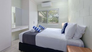 3 chambres, fer et planche à repasser, draps fournis